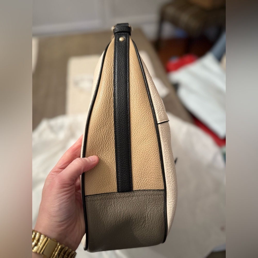 Coach Cream Leather Shoulder Bag- Multi-color Accents - Picture 4 of 13